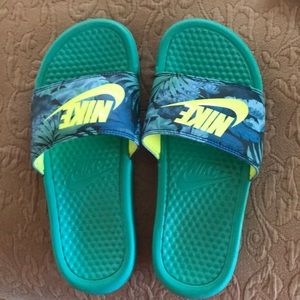 Nike slides